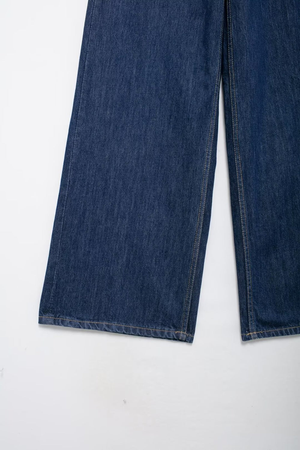 Romy Jeans