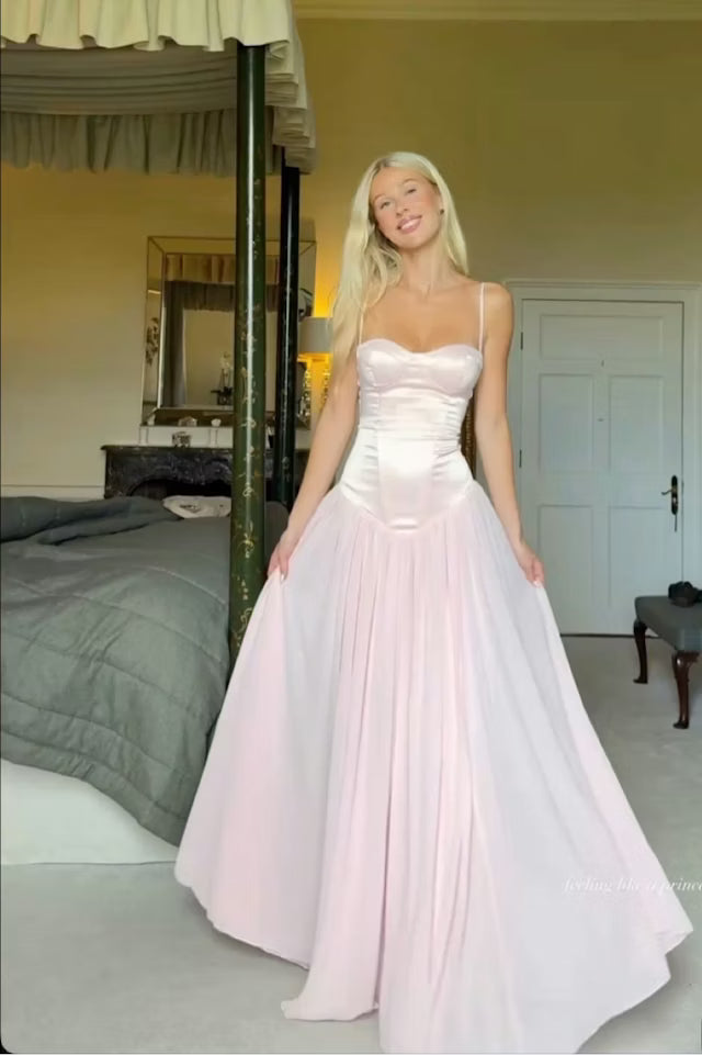 Joulia Dress